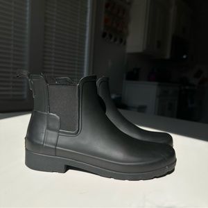 Black Women's Original Hunter Chelsea Boots, Size 7